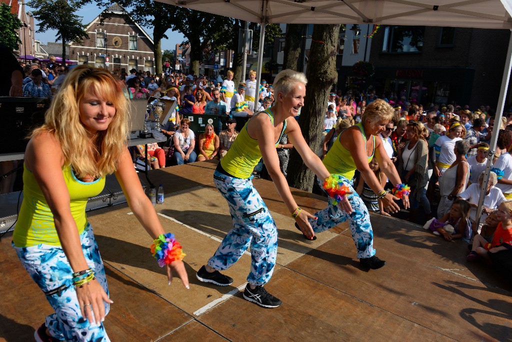 ../Images/Zomercarnaval Noordwijkerhout 220.jpg